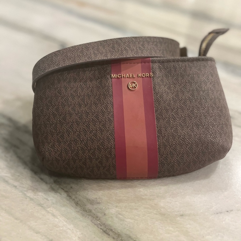 MICHAEL KORS Belt bag